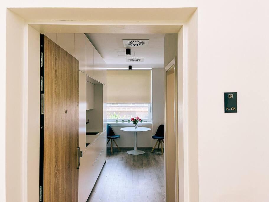 New Studio In Quiet Part Of The City Center 布拉迪斯拉发 外观 照片