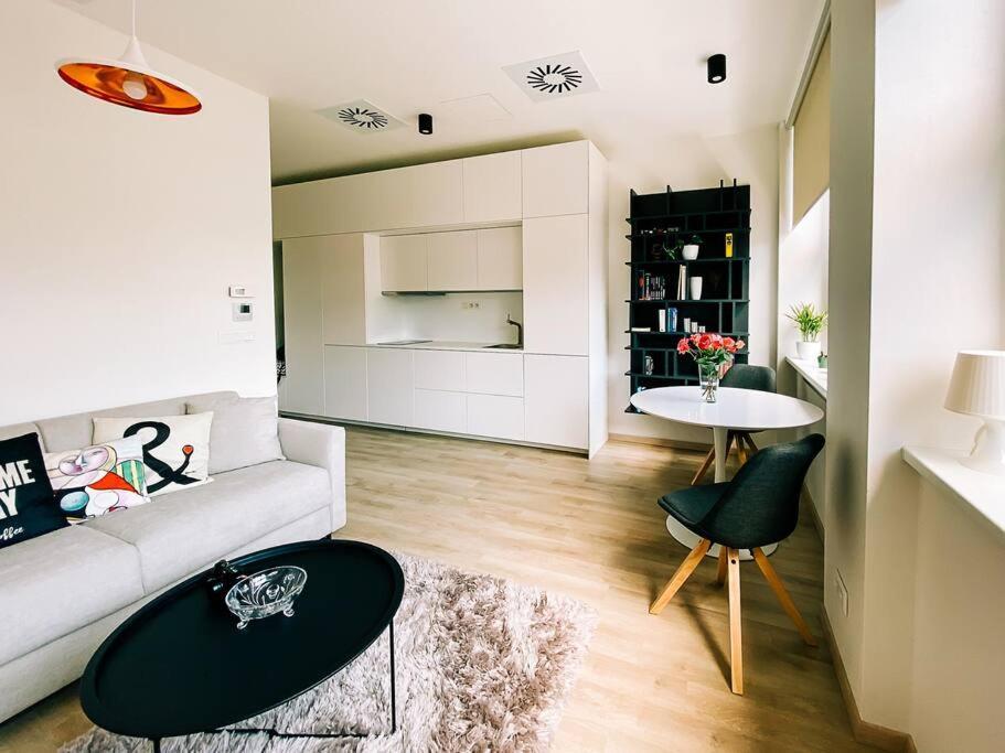 New Studio In Quiet Part Of The City Center 布拉迪斯拉发 外观 照片