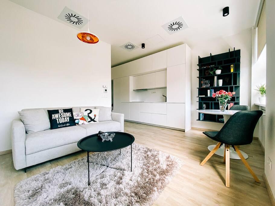 New Studio In Quiet Part Of The City Center 布拉迪斯拉发 外观 照片